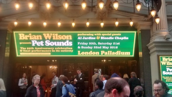 Letreiro Brian Wilson